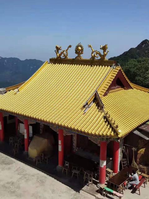 寺庙瓦.jpg